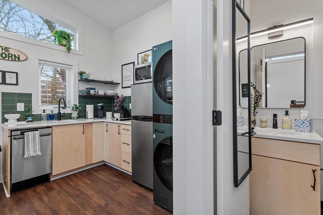 The Acorn - Tiny House In Historic Oakwood Villa Raleigh Exterior photo